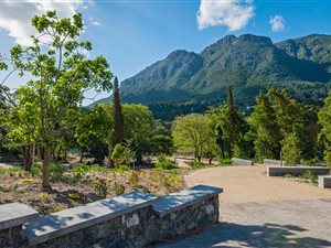 695 m² Land available in Bokkemanskloof