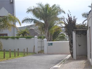 3 Bed House in La Colline