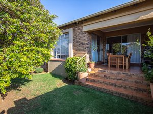 3 Bed Simplex in Moreleta Park