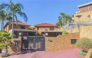 3 Bedroom House in Montana Park