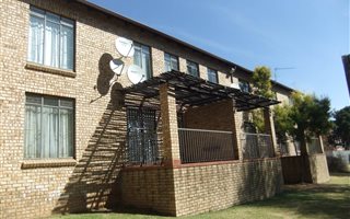 2 Bedroom Apartment in Honeydew