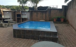 2 Bedroom Apartment in Shelly Beach