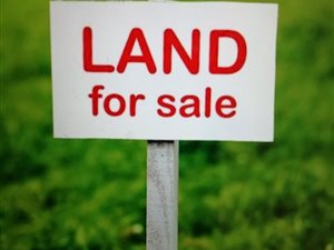4690 m² Land available in Ritchie