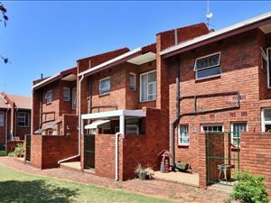 3 Bed Duplex in Primrose