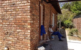 2 Bedroom Garden Cottage in La Hoff