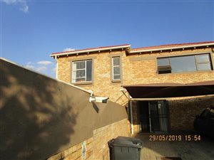 3 Bed Townhouse in Wilgeheuwel