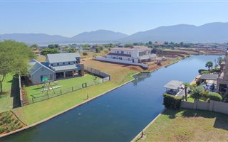 3 Bedroom House in The Islands Estate