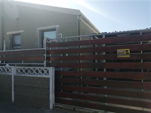 2 Bed House in Mitchells Plain Central