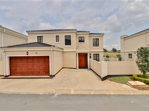 4 Bed House in Fourways