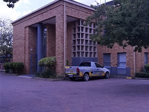 250 m² Office Space in Bedfordview