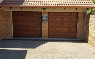 3 Bedroom House in Die Heuwel