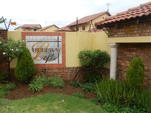2 Bed Townhouse in Mondeor