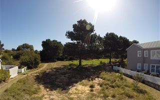432 m² Land available in Goose Valley