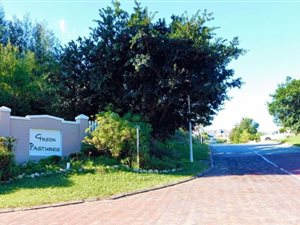 859 m² Land available in Green Pastures