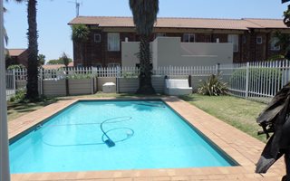 2 Bedroom Townhouse in Edenglen