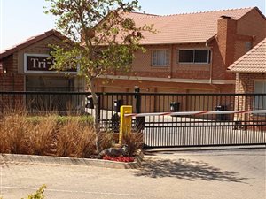 3 Bed Apartment in Hazeldean (Silverlakes Surroundings)