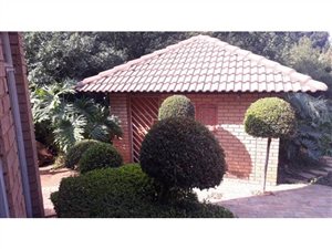 3 Bed House in Moreleta Park