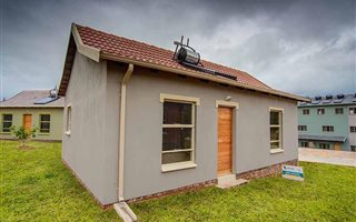 2 Bedroom House in Karino
