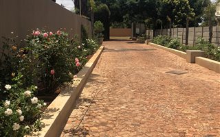 2 Bedroom Garden Cottage in Fairleads