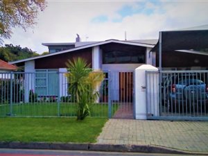 Bachelor apartment in Stellenbosch Central