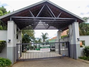2 Bed Townhouse in Rietvalleirand