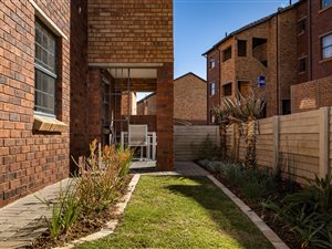 2 Bed House in Derdepoort