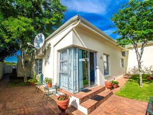 2 Bedroom House in Paarl Central West
