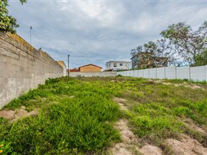 324 m² Land available in Kleinkrantz