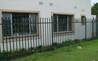 1 Bedroom Garden Cottage in Irene