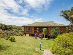 3 Bed House in Kenton-on-Sea