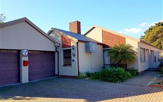 3 Bedroom House in Oakglen