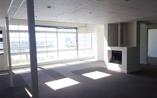 329 m² Office Space in Green Point