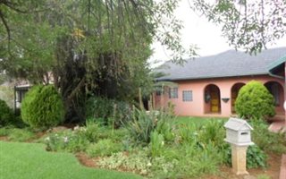 3 Bedroom House in Vanderbijlpark CE5