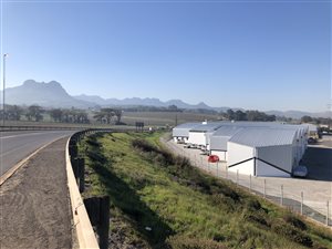 335 m² Industrial space in Firgrove