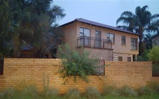 5 Bedroom House in Eldo Park