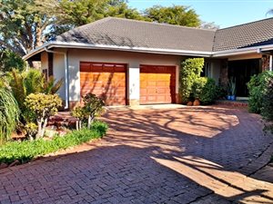 4 Bed House in The Willows