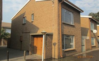 2 Bedroom Townhouse in Vereeniging