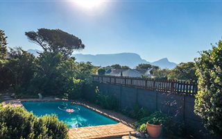 4 Bedroom House in Meadowridge