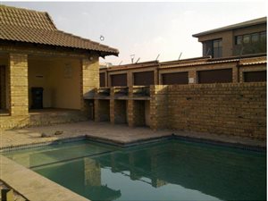 2 Bed Townhouse in Erand Gardens