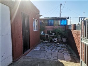 4 Bed House in Delft South