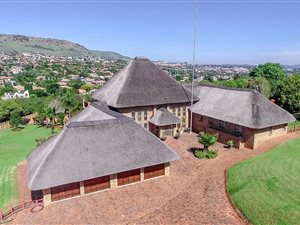 5 Bedroom House in Ruimsig