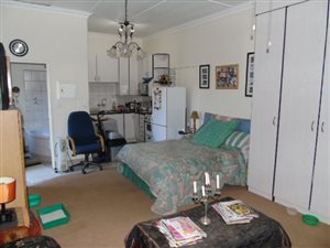 0.5 Bed Garden Cottage in Rosettenville