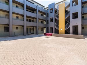 2 Bed Apartment in Fleurhof