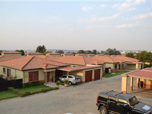 2 Bed Apartment in Noordwyk
