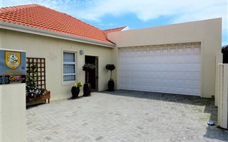3 Bedroom Townhouse in Strand Central