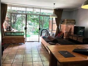 3 Bed Townhouse in Constantia Park