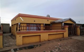 3 Bedroom House in Evaton West
