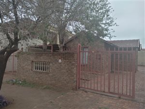 3 Bed House in Nellmapius