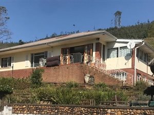 3 Bed House in Blackridge