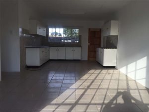 3 Bed Apartment in Hillside AH